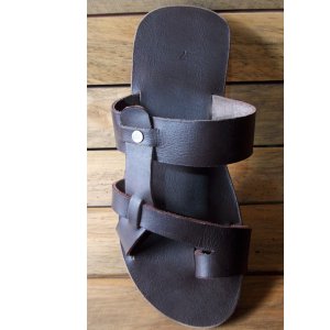 Men's 3 straps and knob Sandal